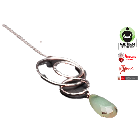 colgante de opalo peruano con tres circulos de plata de